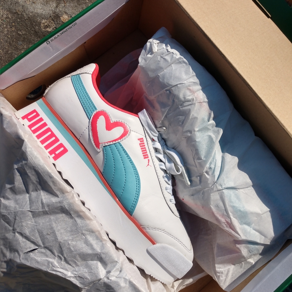 PUMA ROMA AMOR HEART
